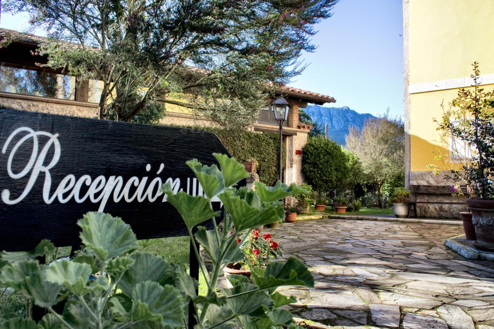 Apartamentos Rurales L'Arquera Llanes Dış mekan fotoğraf
