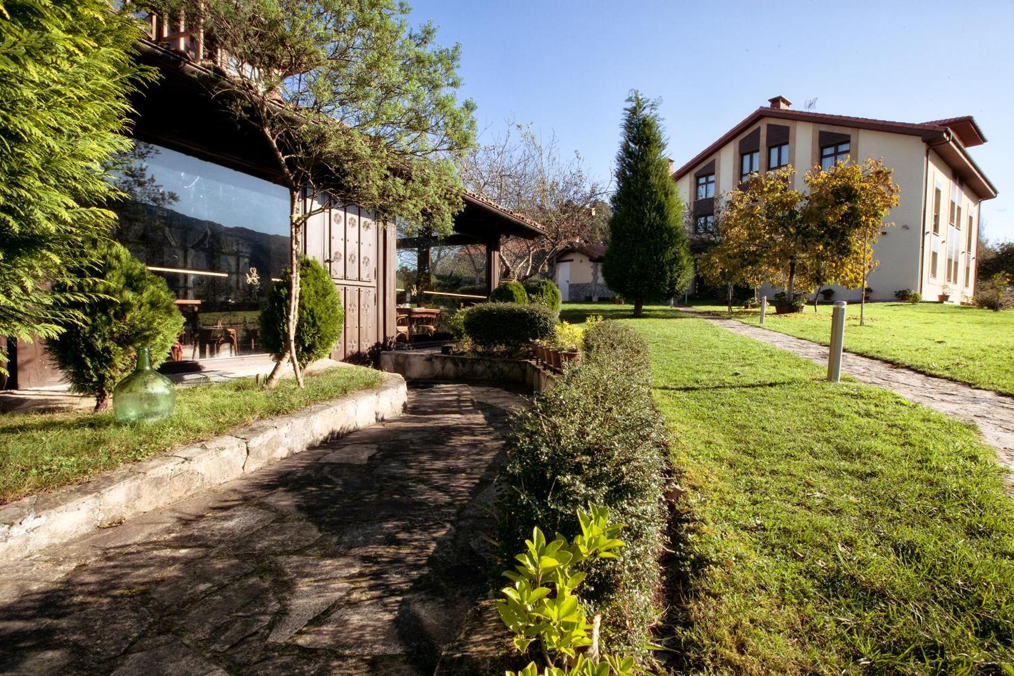 Apartamentos Rurales L'Arquera Llanes Dış mekan fotoğraf