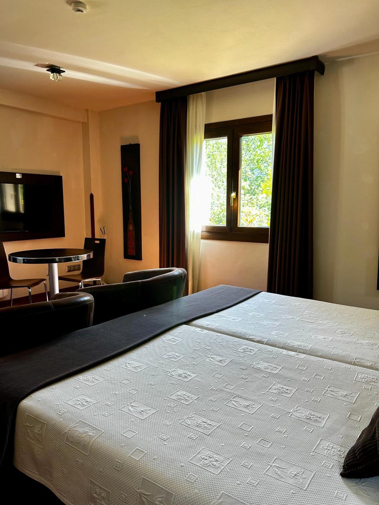 Apartamentos Rurales L'Arquera Llanes Dış mekan fotoğraf