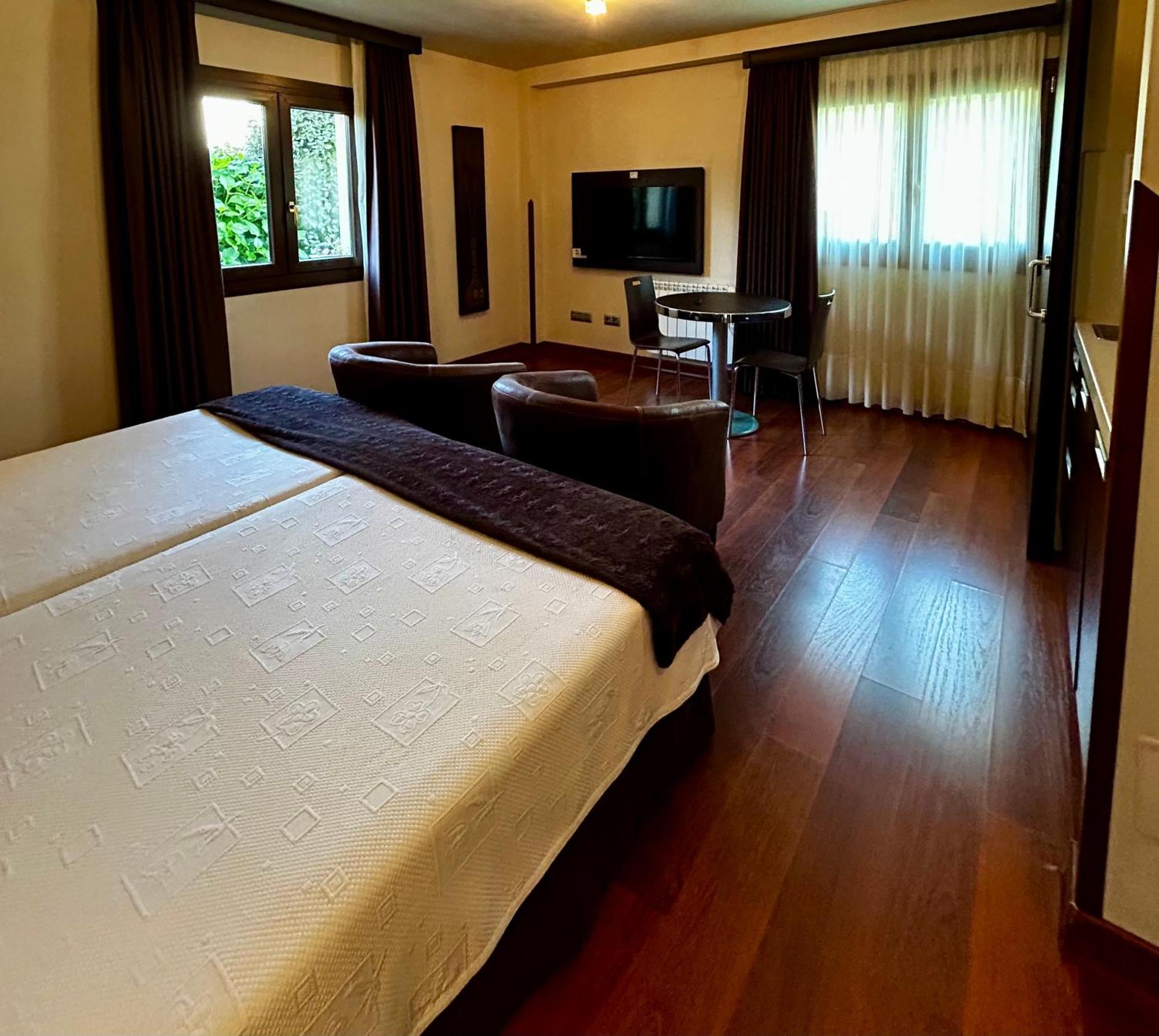 Apartamentos Rurales L'Arquera Llanes Dış mekan fotoğraf